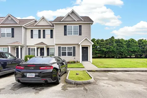 201 Lanieve Court Hubert NC 28539