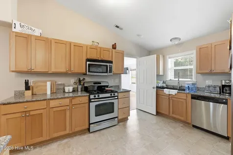 113 Craftsman Drive New Bern NC 28562