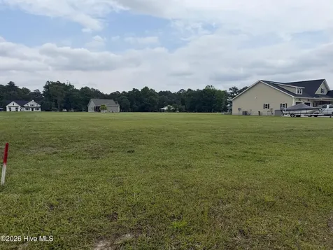 165 Bridgewater Drive S Bath NC 27808