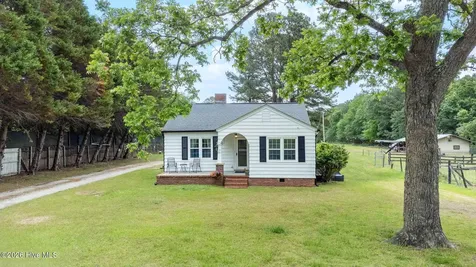15951 Us Highway 15 501 Aberdeen NC 28315