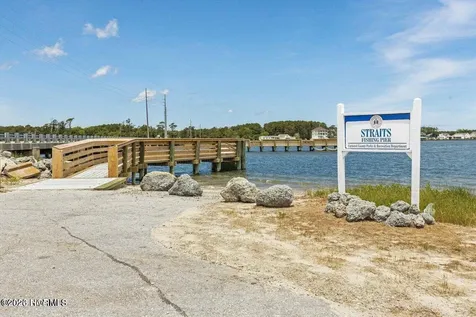 580 Gillikin Road Beaufort NC 28516