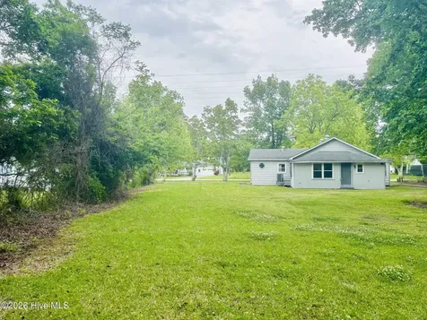580 Gillikin Road Beaufort NC 28516