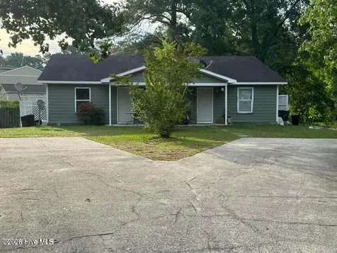 1102 Lewis Circle Rockingham NC 28379