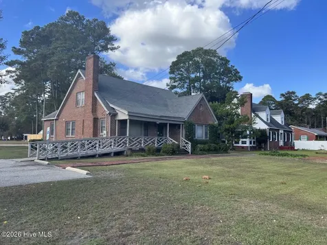 804 Carey Road Kinston NC 28501