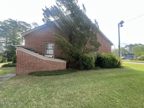 804 Carey Road Kinston NC 28501