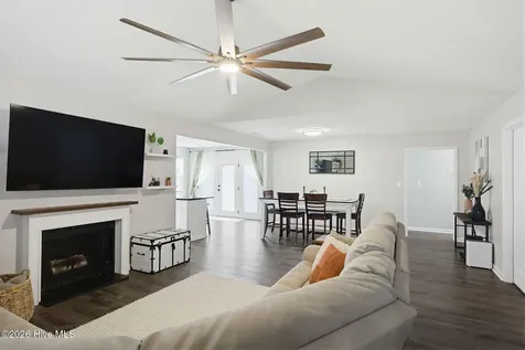 401 Harness Road Jacksonville NC 28546