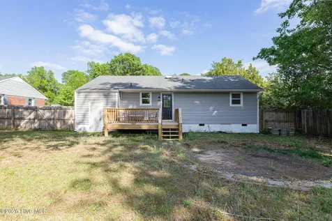 1009 River Street Jacksonville NC 28540