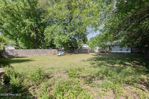 1009 River Street Jacksonville NC 28540