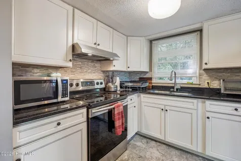 103 Round Oak Court Seven Lakes NC 27376