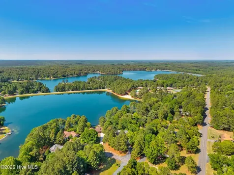 103 Round Oak Court Seven Lakes NC 27376