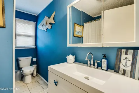 139 NE 39th Street Oak Island NC 28465