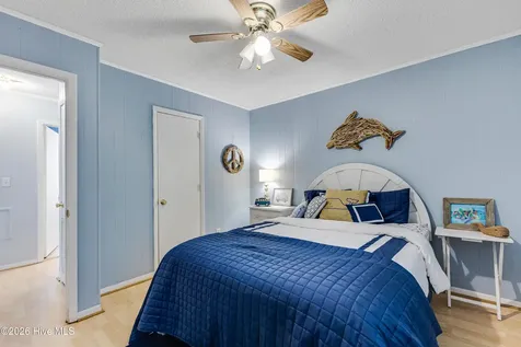 139 NE 39th Street Oak Island NC 28465