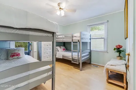 139 NE 39th Street Oak Island NC 28465