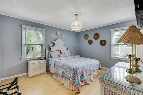 139 NE 39th Street Oak Island NC 28465
