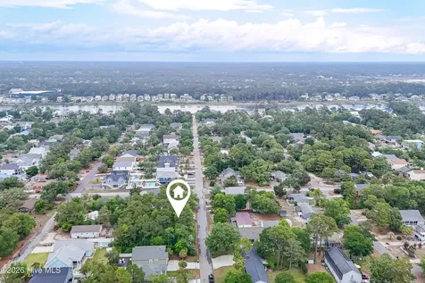 139 NE 39th Street Oak Island NC 28465