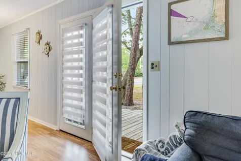 139 NE 39th Street Oak Island NC 28465