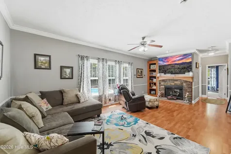 295 Mayberry Lane Richlands NC 28574