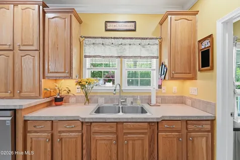 295 Mayberry Lane Richlands NC 28574