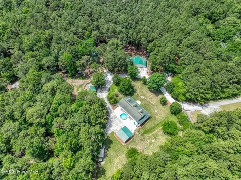 295 Mayberry Lane Richlands NC 28574
