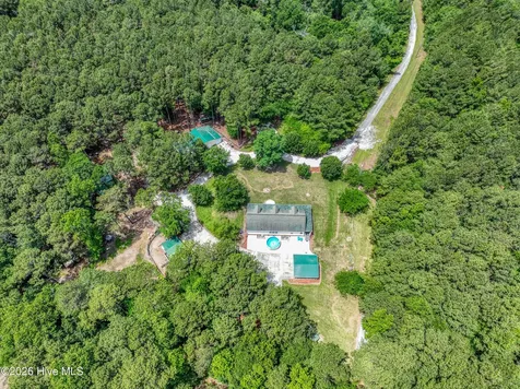 295 Mayberry Lane Richlands NC 28574