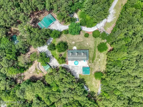 295 Mayberry Lane Richlands NC 28574