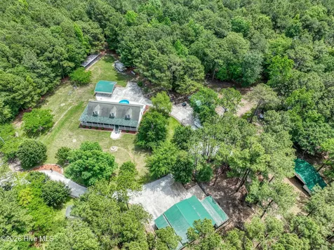 295 Mayberry Lane Richlands NC 28574