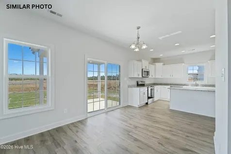 596 Appalachian Trail S Jacksonville NC 28546