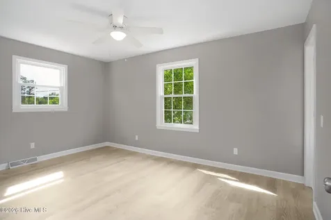335 Sabra Drive Wilmington NC 28405
