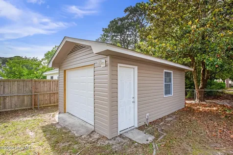 335 Sabra Drive Wilmington NC 28405