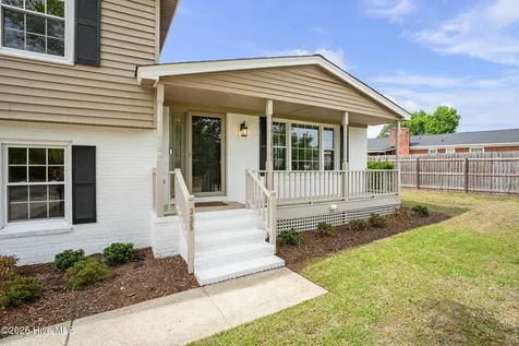 335 Sabra Drive Wilmington NC 28405