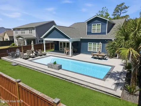 5613 Pinecone Place Wilmington NC 28409