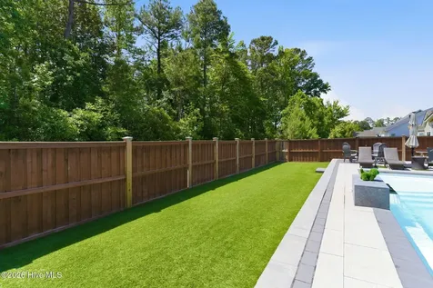 5613 Pinecone Place Wilmington NC 28409