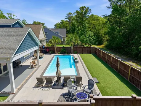 5613 Pinecone Place Wilmington NC 28409