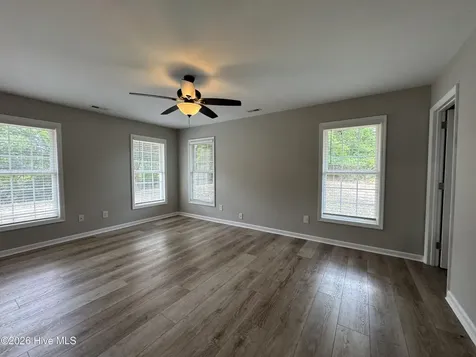 301 Pine Knoll Circle Pine Knoll Shores NC 28512