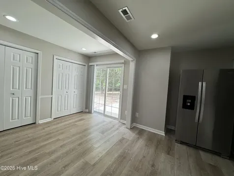 301 Pine Knoll Circle Pine Knoll Shores NC 28512