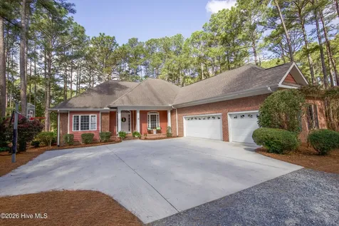 16 Montrose Court Pinehurst NC 28374