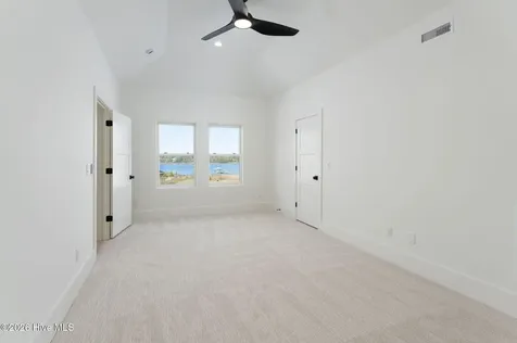 38 Reston Bluff Hampstead NC 28443