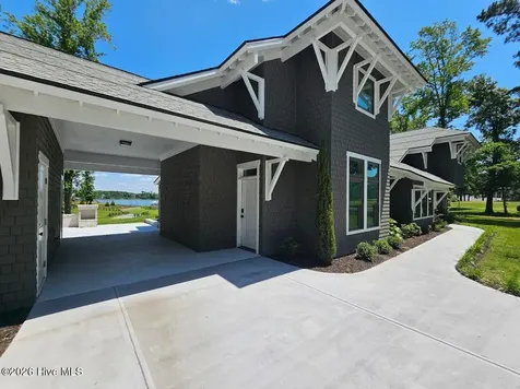 38 Reston Bluff Hampstead NC 28443