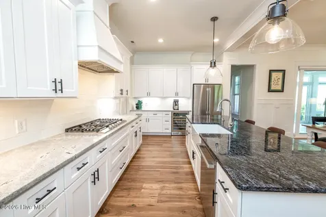 641 Bedminister Lane Wilmington NC 28405