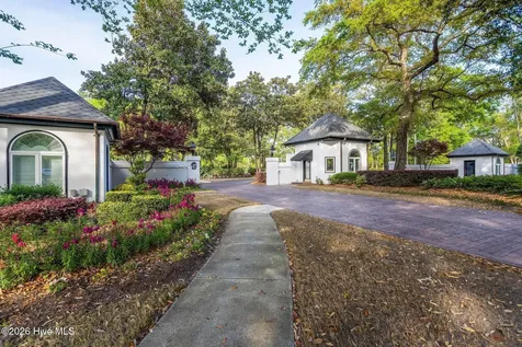 641 Bedminister Lane Wilmington NC 28405