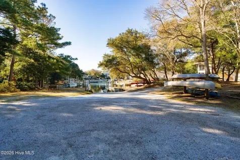 116 Hawthorne Drive Pine Knoll Shores NC 28512