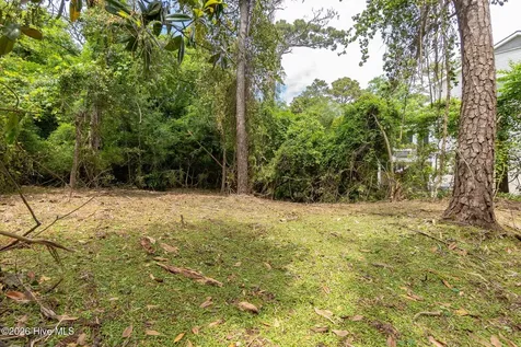 116 Hawthorne Drive Pine Knoll Shores NC 28512