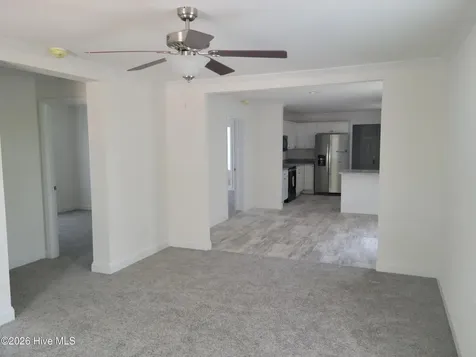 113 Pecan Avenue Lake Waccamaw NC 28450