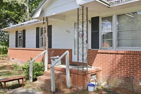 204 W John Thompson Road Colerain NC 27924