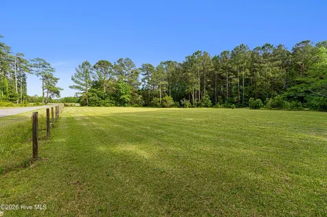 3115 Mill Creek Road Newport NC 28570