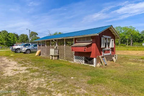 3115 Mill Creek Road Newport NC 28570