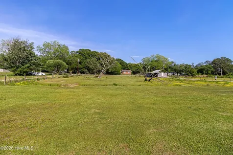3115 Mill Creek Road Newport NC 28570