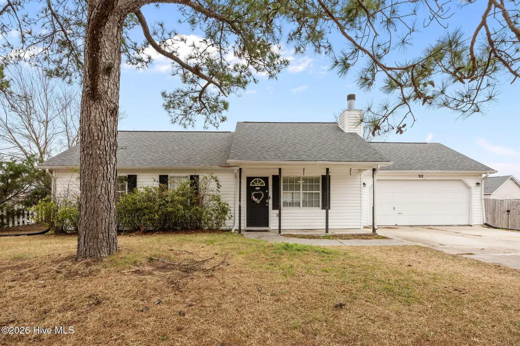 312 Josie Court Hubert NC 28539