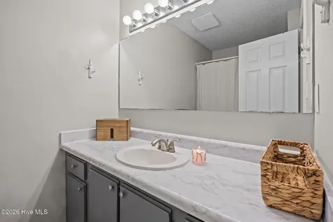 312 Josie Court Hubert NC 28539