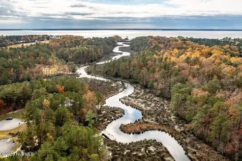 10 Peppervine Court Minnesott Beach NC 28510